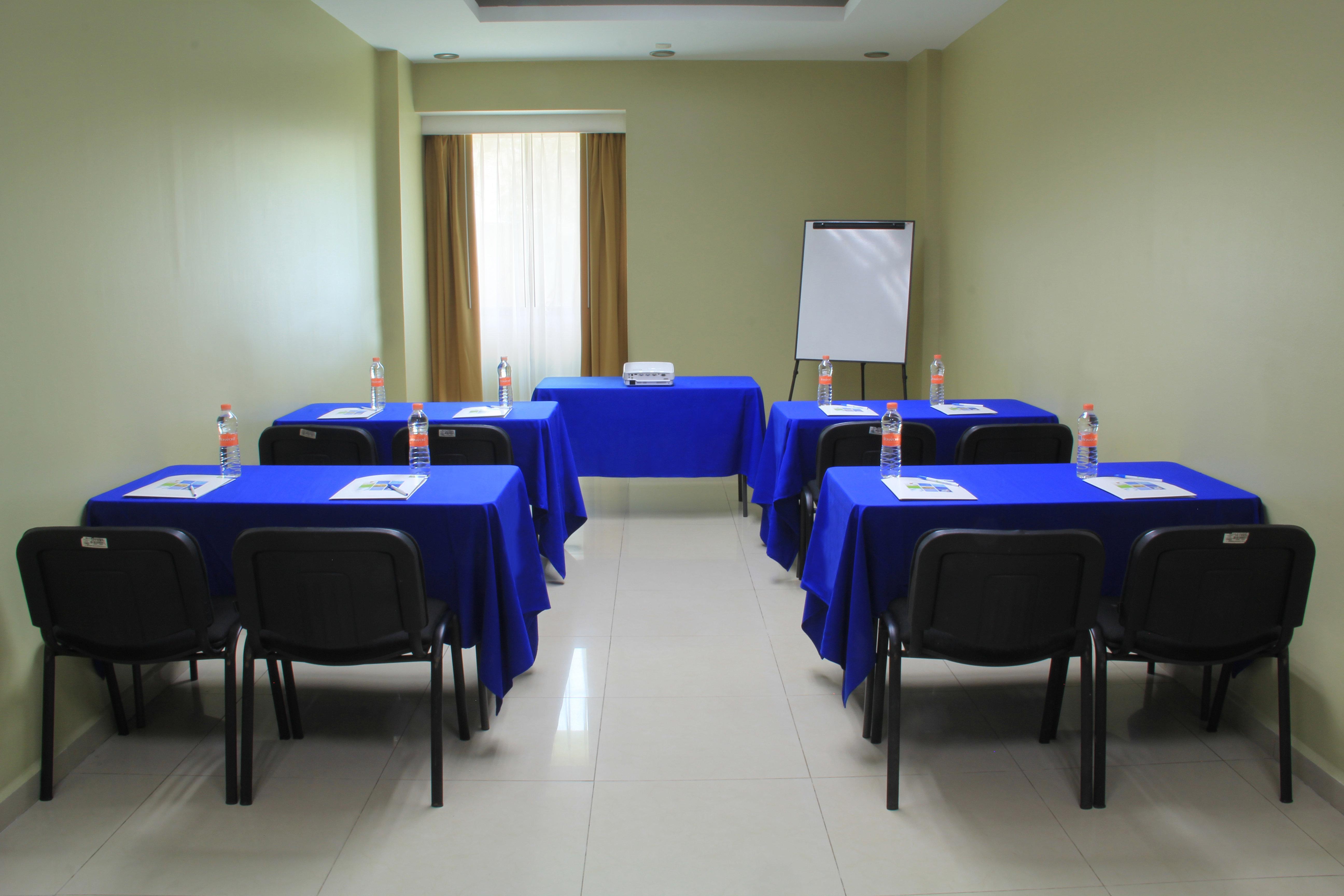 Holiday Inn Express Paraiso - Dos Bocas, An Ihg Hotel Экстерьер фото