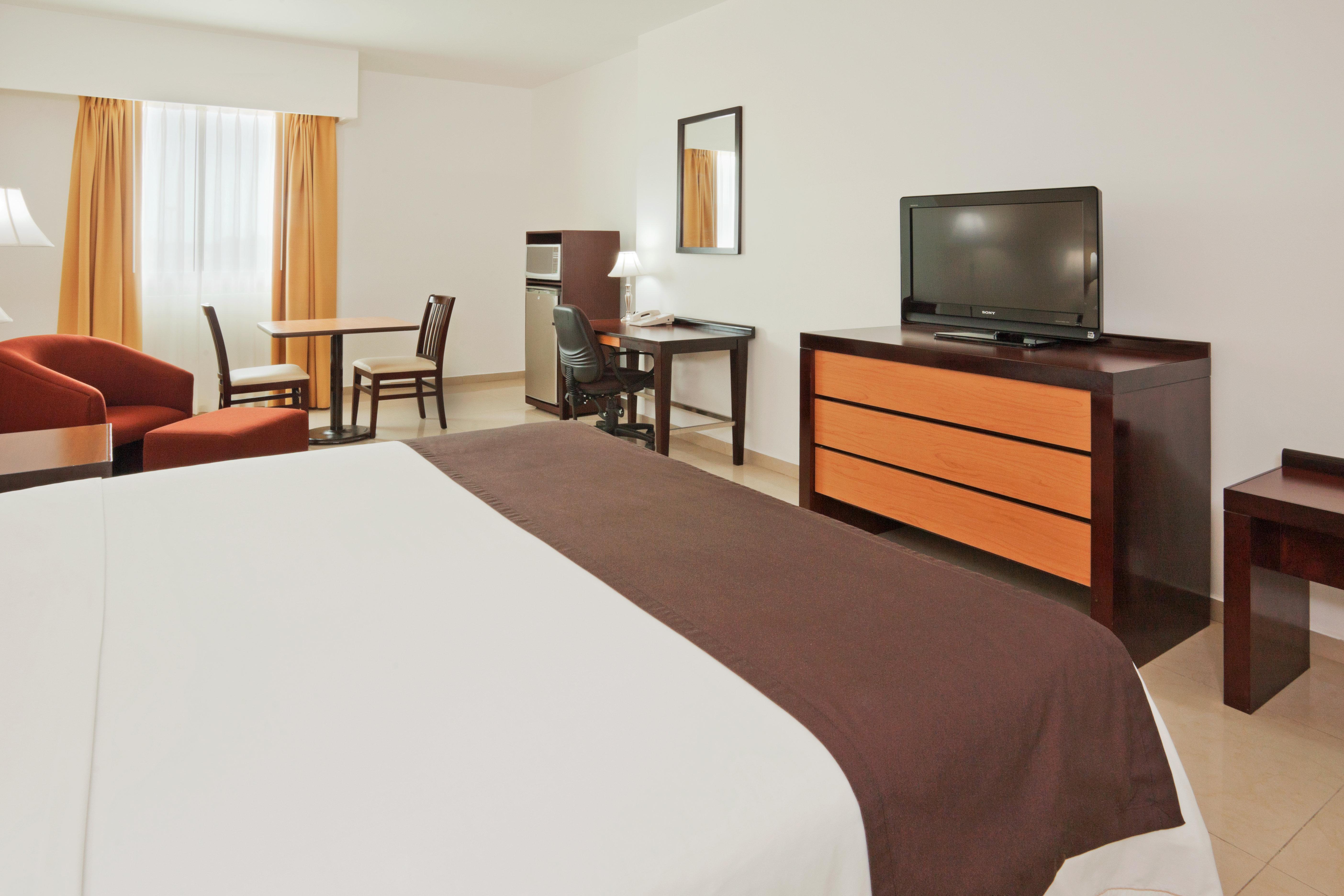 Holiday Inn Express Paraiso - Dos Bocas, An Ihg Hotel Экстерьер фото