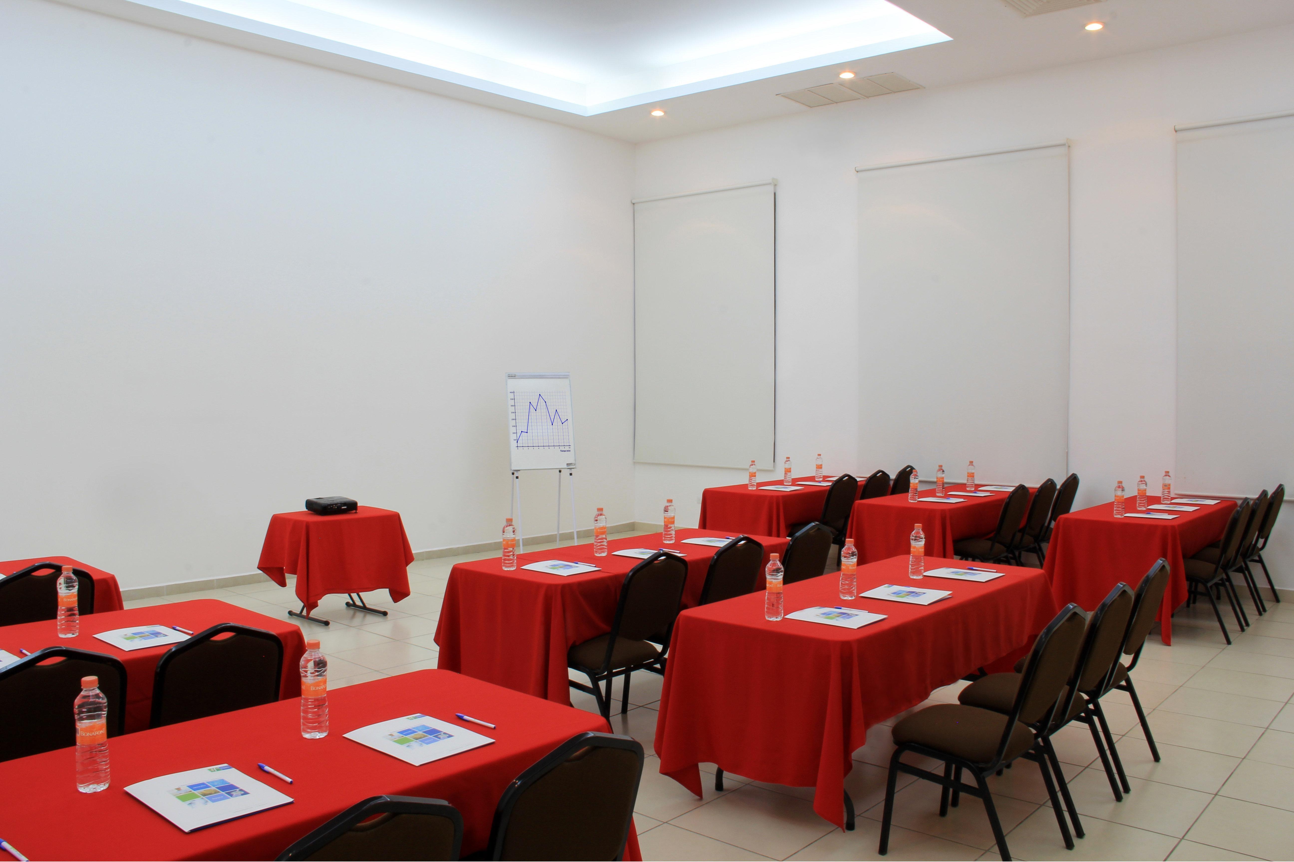 Holiday Inn Express Paraiso - Dos Bocas, An Ihg Hotel Экстерьер фото