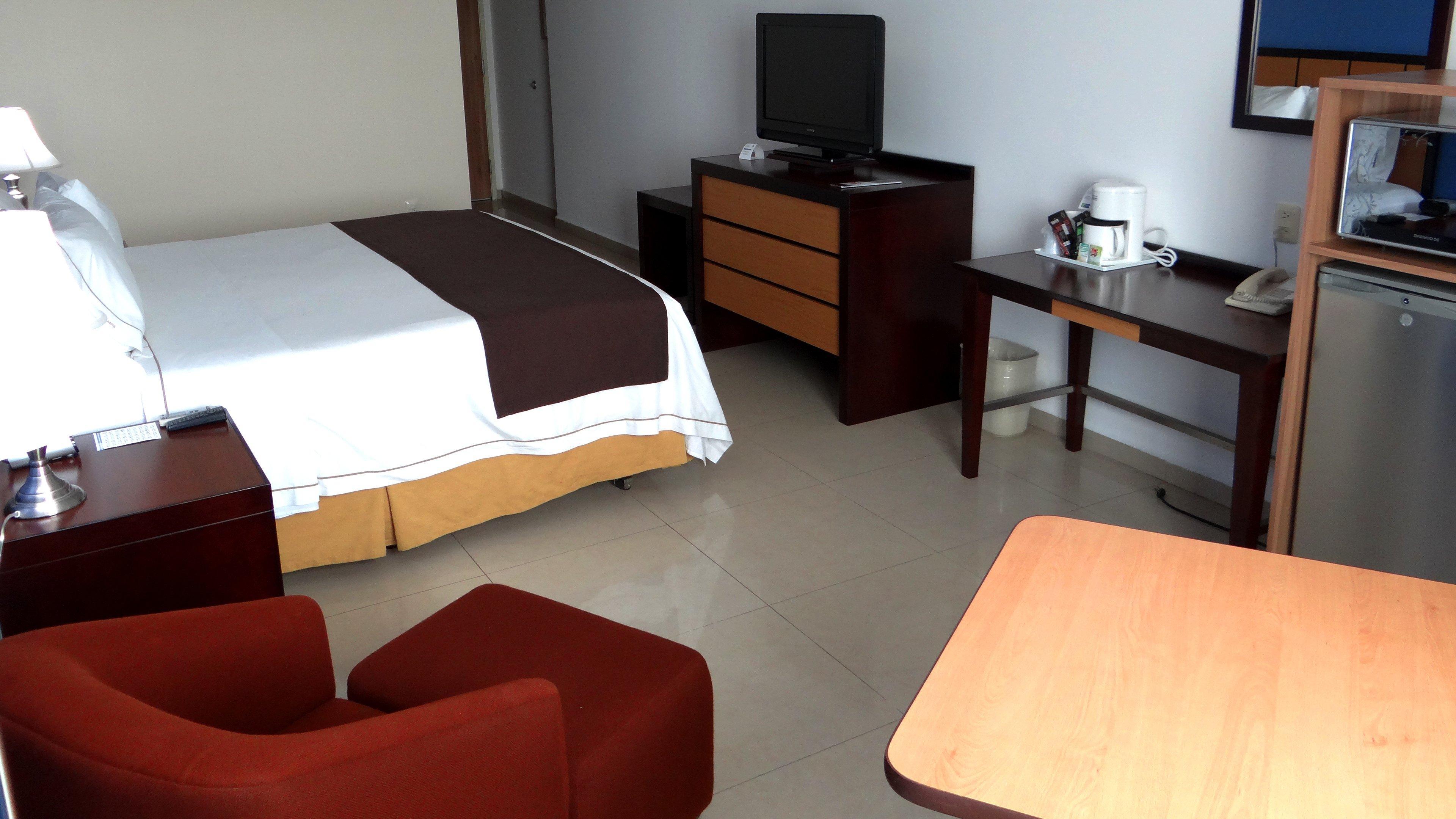 Holiday Inn Express Paraiso - Dos Bocas, An Ihg Hotel Экстерьер фото