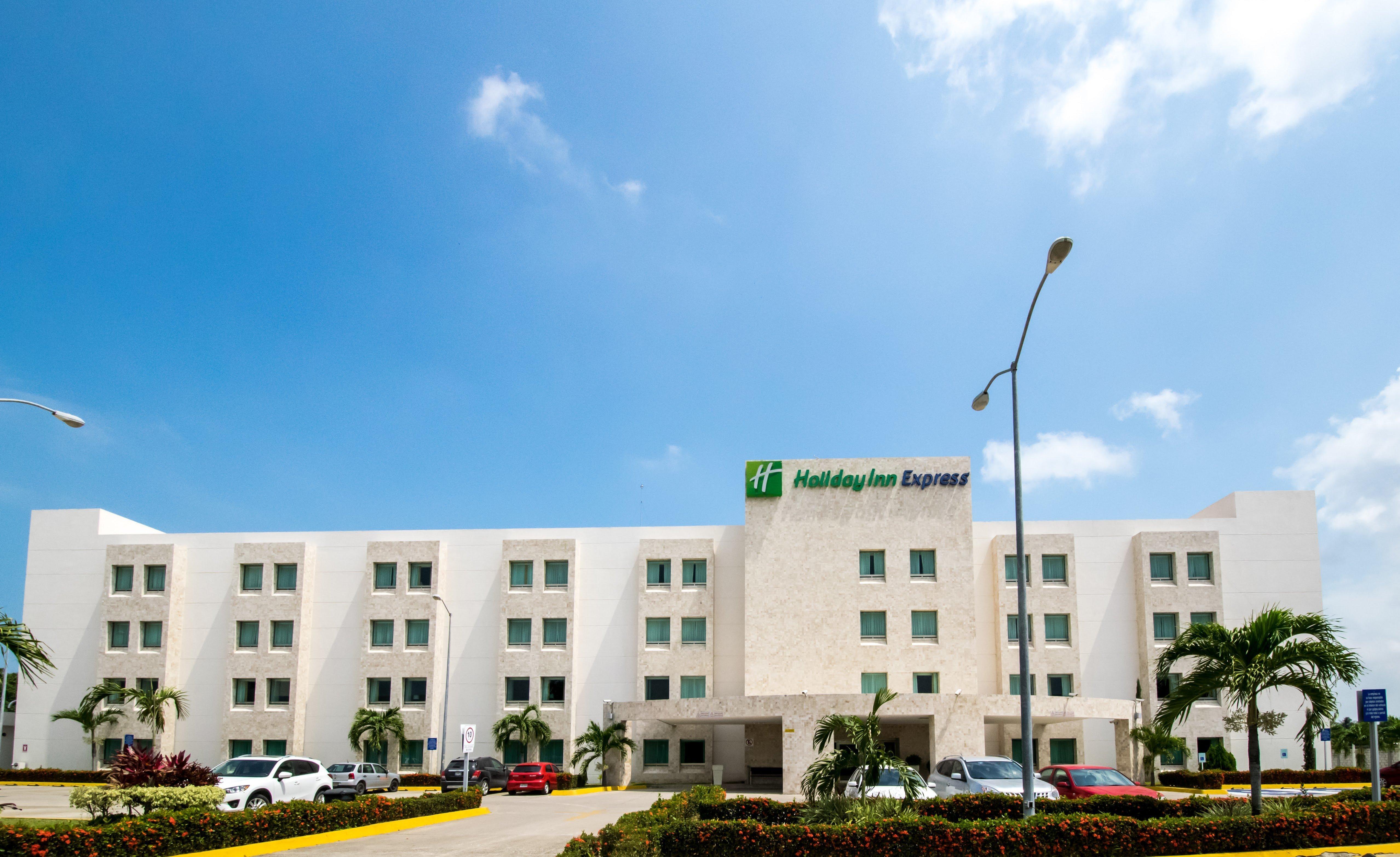 Holiday Inn Express Paraiso - Dos Bocas, An Ihg Hotel Экстерьер фото